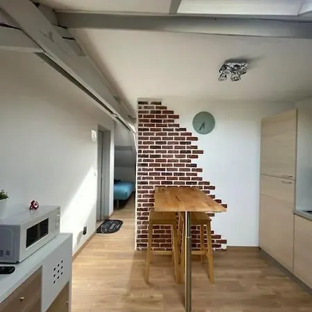 Edouard 2. Complet. Charleville-Mezieres