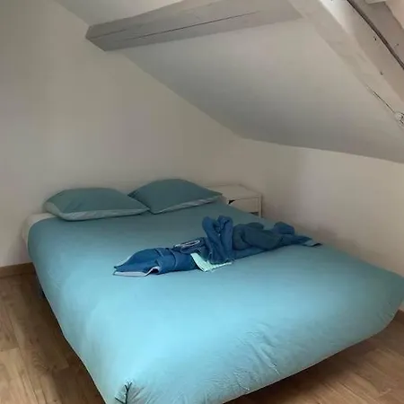 Apartment Edouard 2. Complet. Charleville-Mezieres