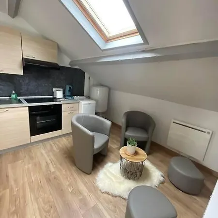 Edouard 2. Complet. * Charleville-Mezieres